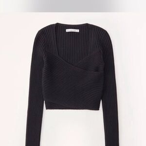 Abercrombie & Fitch LuxeLoft Slim Wrap Sweater in Black 

Size XS